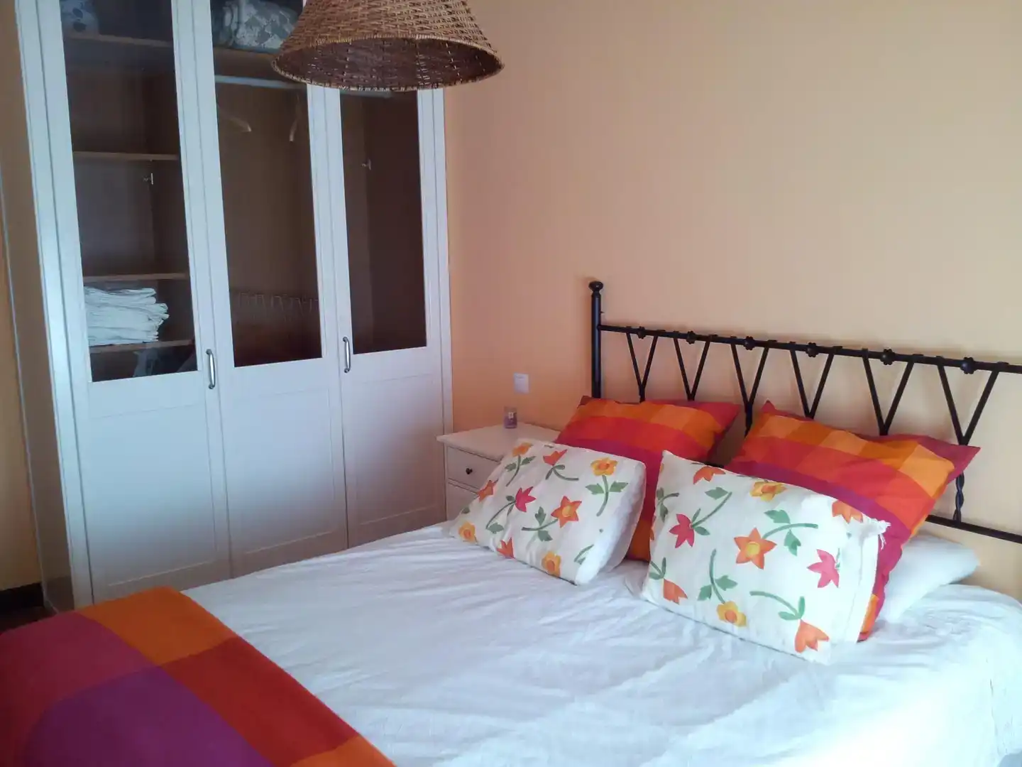 Dormitori de Casa o xalet en venda en Frías amb Jardí privat, Traster i Moblat