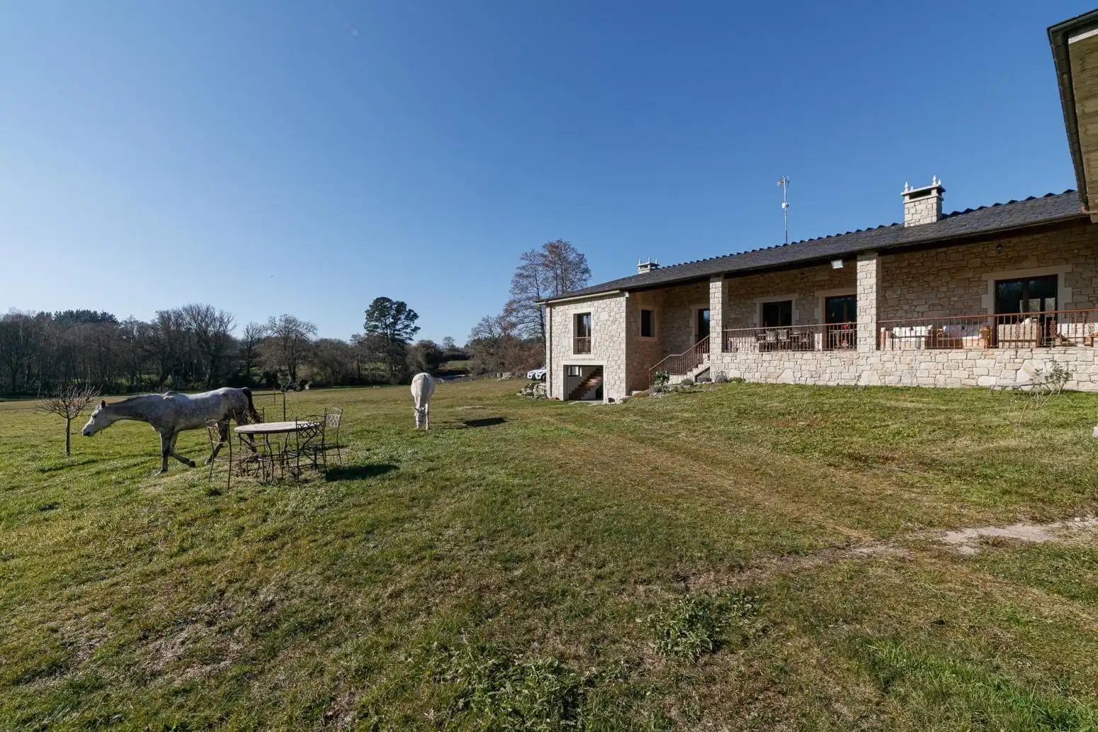 Exterior view of Houses for sale in Friol  with Heating, Private garden and Furnished