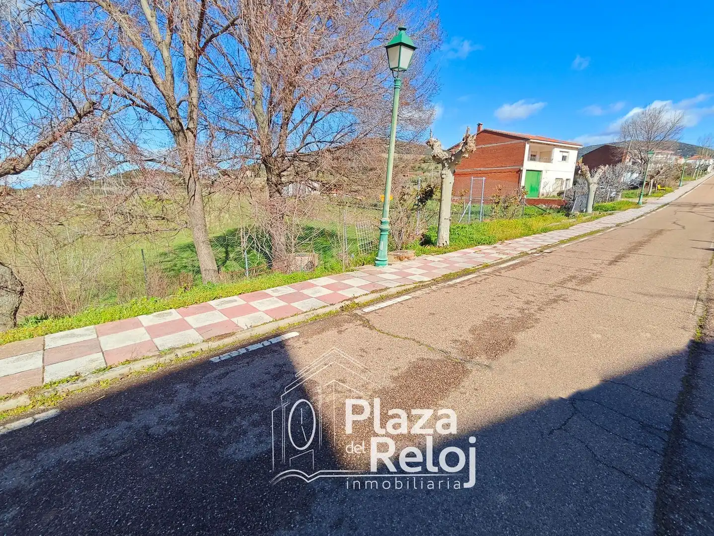 Terreno en venta en Sevilleja de la Jara