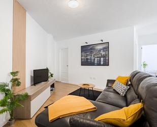 Sala d'estar de Apartament de lloguer en Granadilla de Abona amb Moblat i Balcó