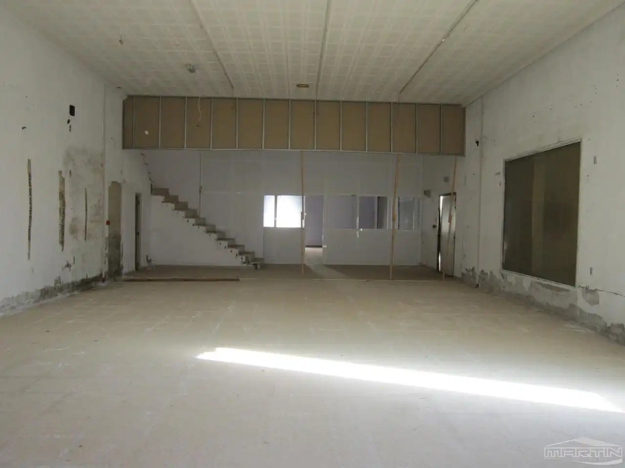 Industrial buildings for sale in Lucena