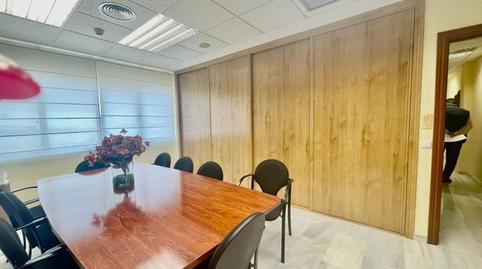 Foto 5 von Gebaude zur Miete in Calle Castelao, Churriana - El Pizarrillo - La Noria-Guadalsol, Málaga Capital