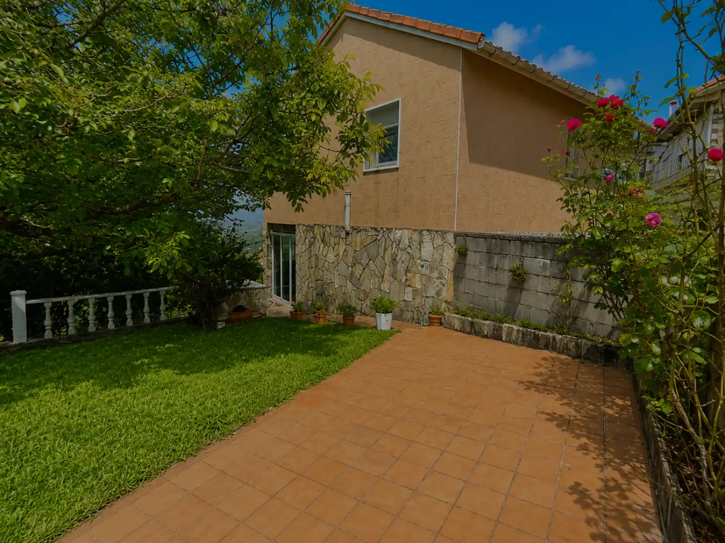 Garden of Houses for sale in Langreo  with Heating, Private garden and Parquet flooring