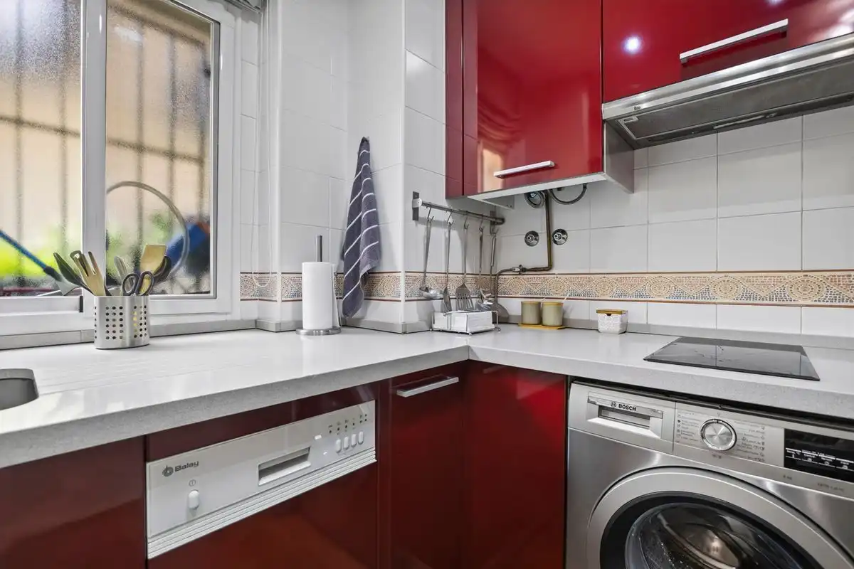 Kitchen of Flat for sale in Sevilla  with Air Conditioner, Heating and Furnished