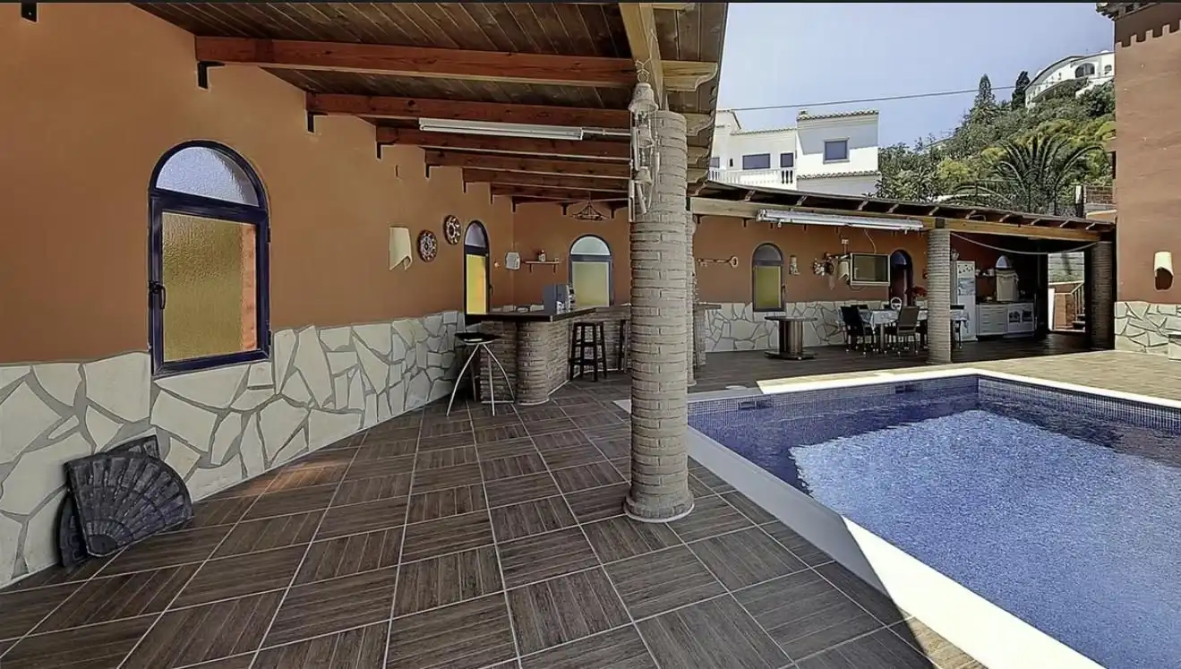 Villa mit Terrasse zum Verkauf in Calle Calle Roble, imagen 4