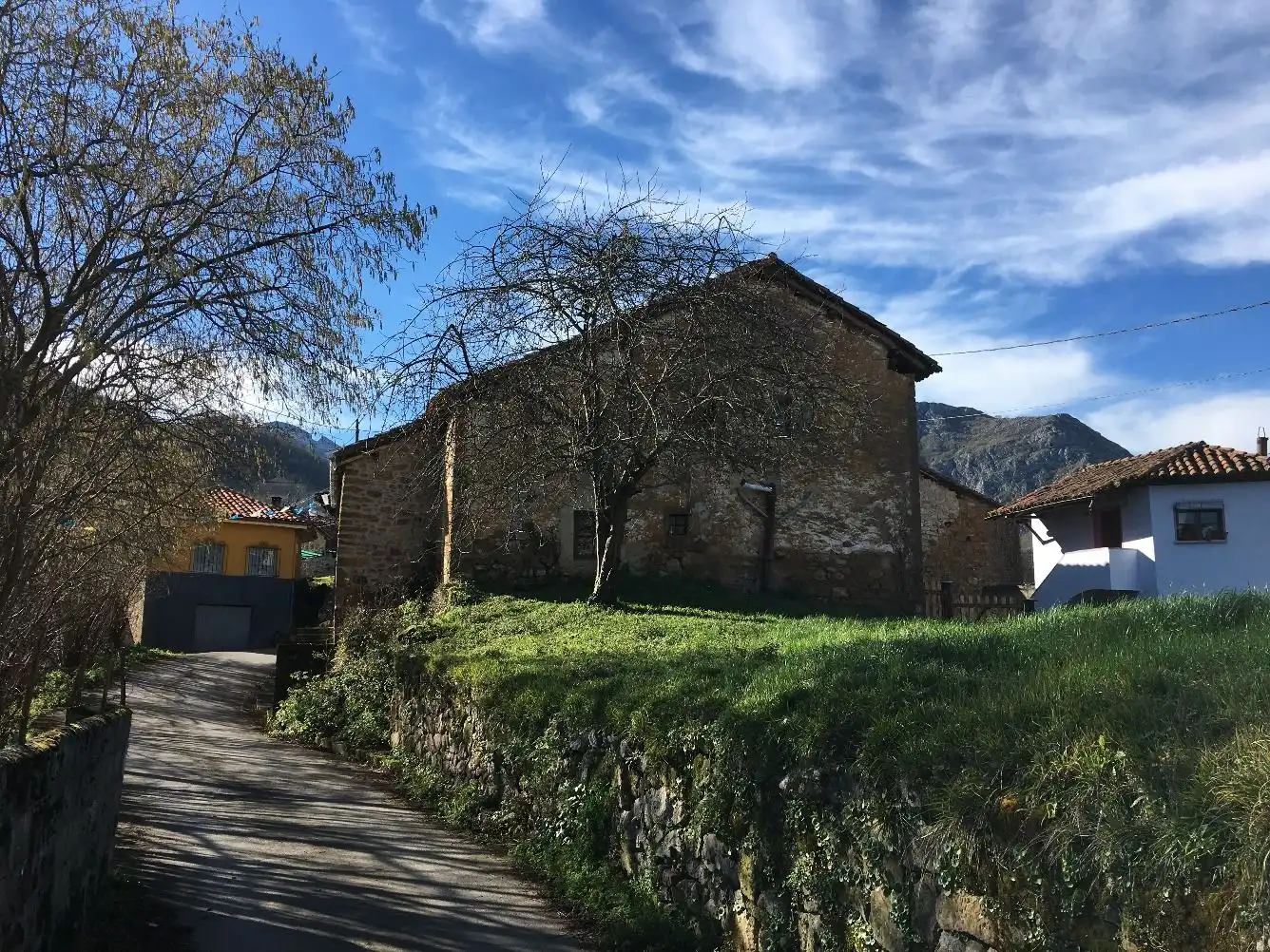 Casa con jardín en venta en Pen, imagen 2