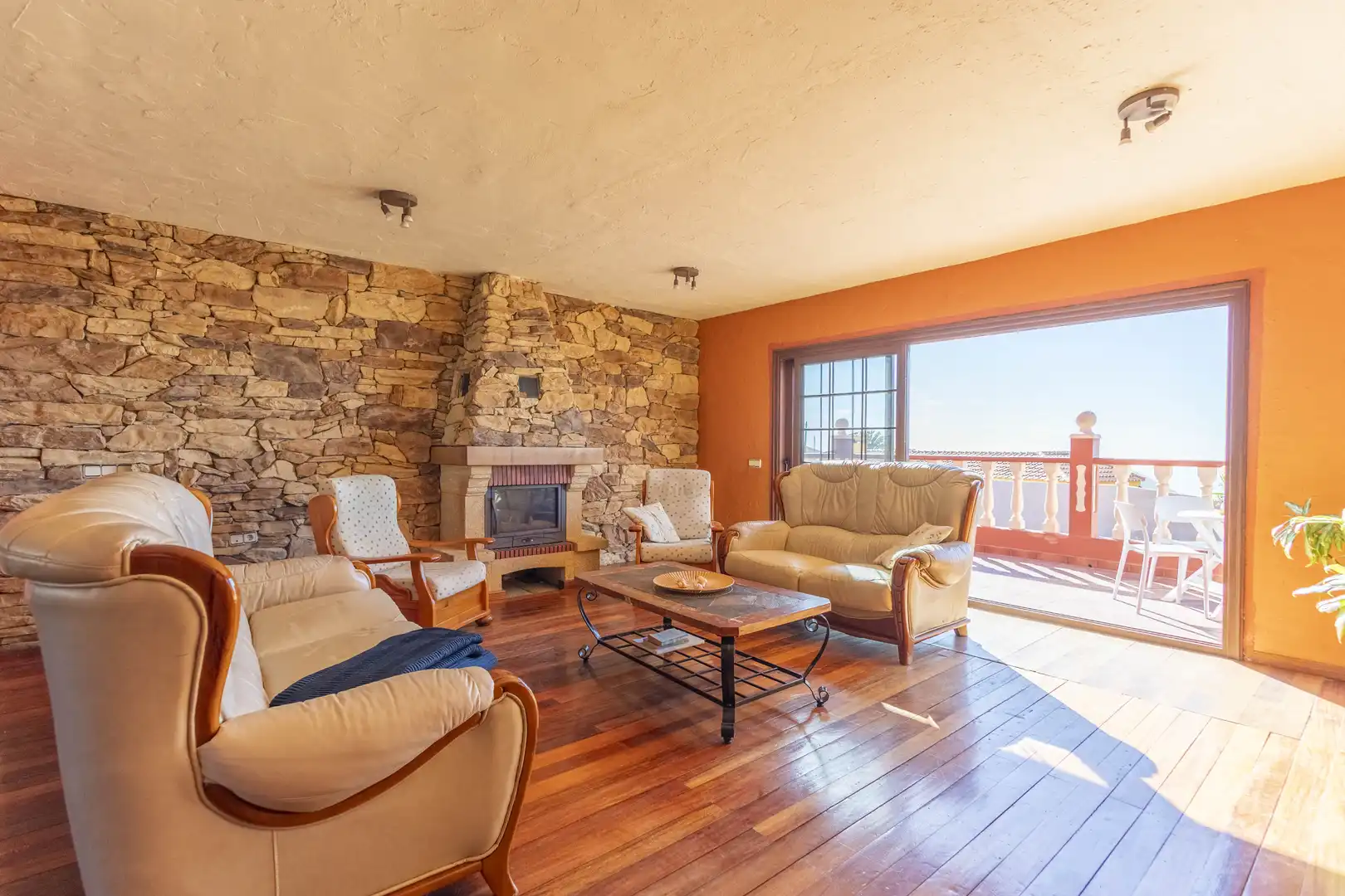 Sala de estar de Casa o chalet en venta en Granadilla de Abona con Aire acondicionado, Jardín privado y Terraza