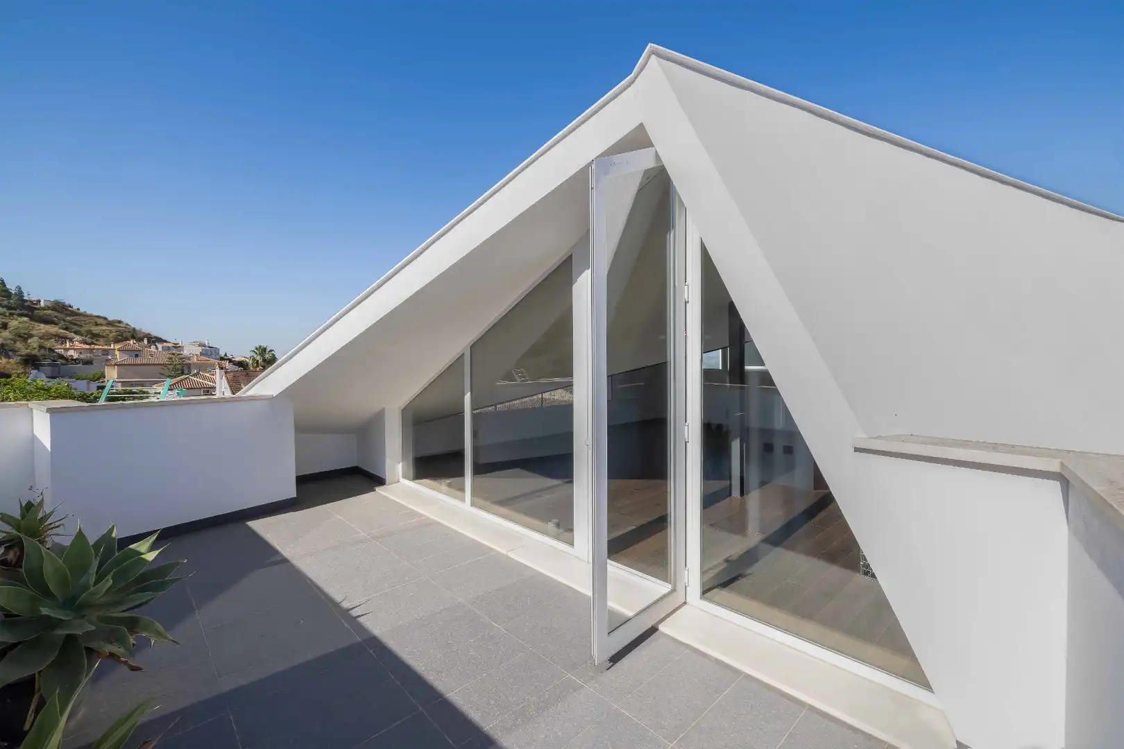 Exterior view of Houses for sale in Málaga  with Air Conditioner, Heating and Private garden