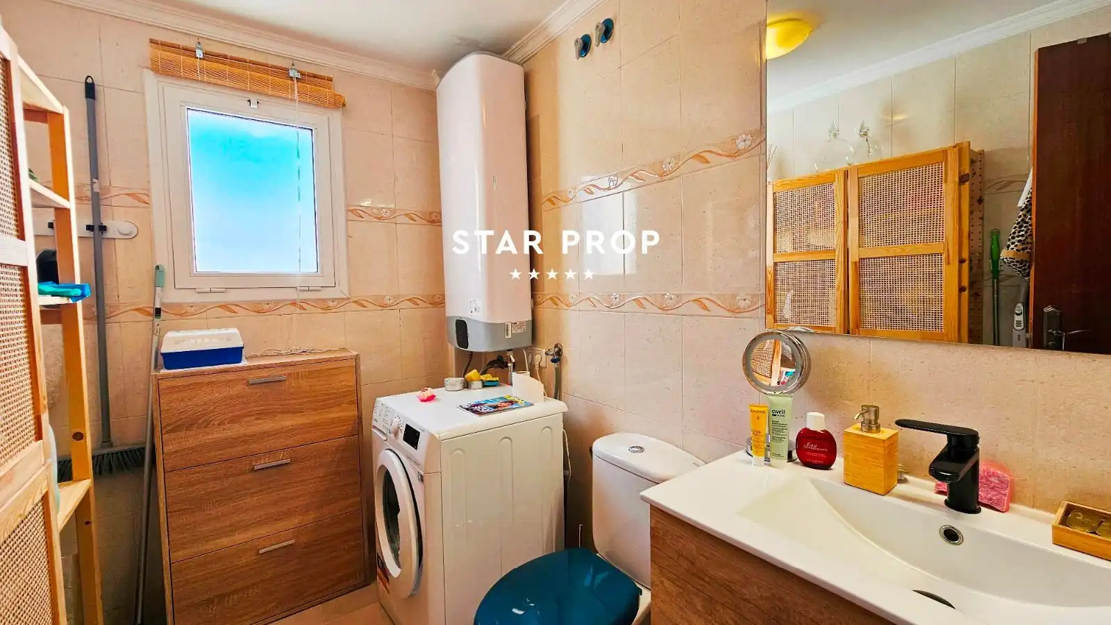 Baño de Piso en venta en Llançà con Aire acondicionado, Calefacción y Terraza