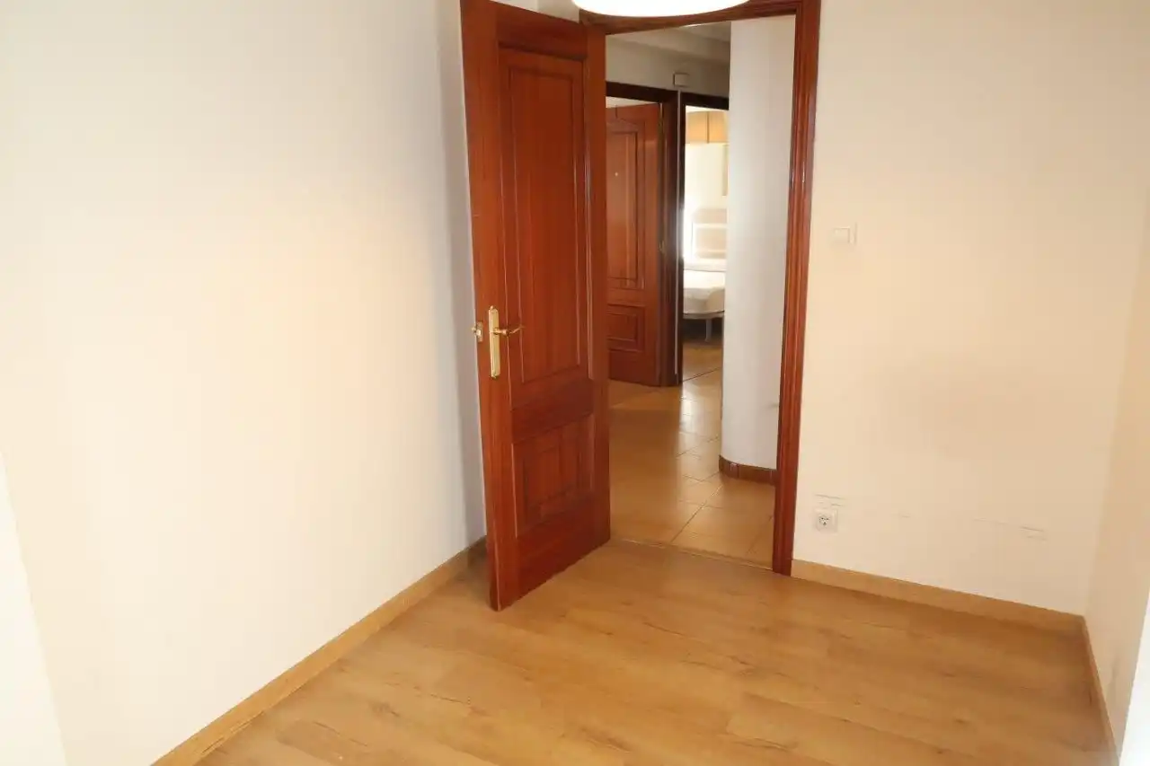 Bedroom of Flat for sale in A Coruña Capital   with Heating, Storage room and Furnished