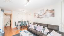 Living room of Flat for sale in Sevilla la Nueva  with Heating, Terrace and Storage room