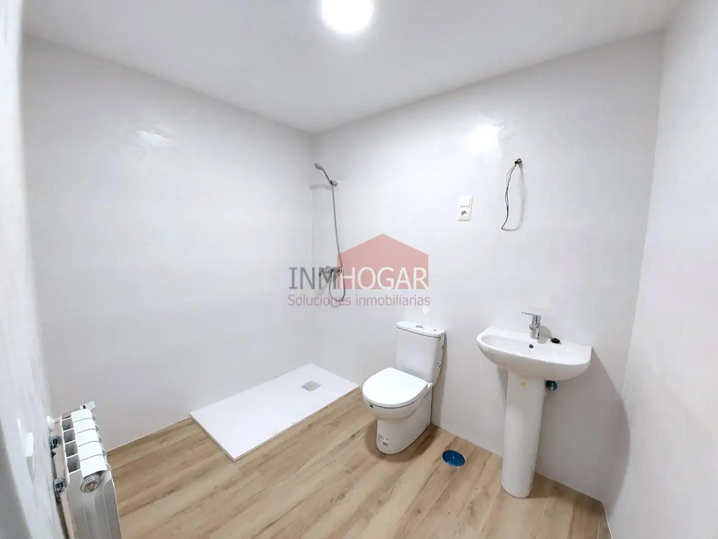 Baño de Dúplex en venta en Arévalo con Calefacción, Terraza y Balcón