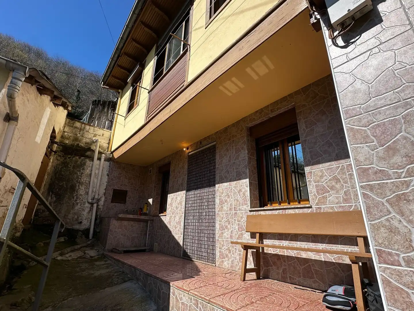 Exterior view of Houses for sale in San Martín del Rey Aurelio  with Heating, Terrace and Storage room