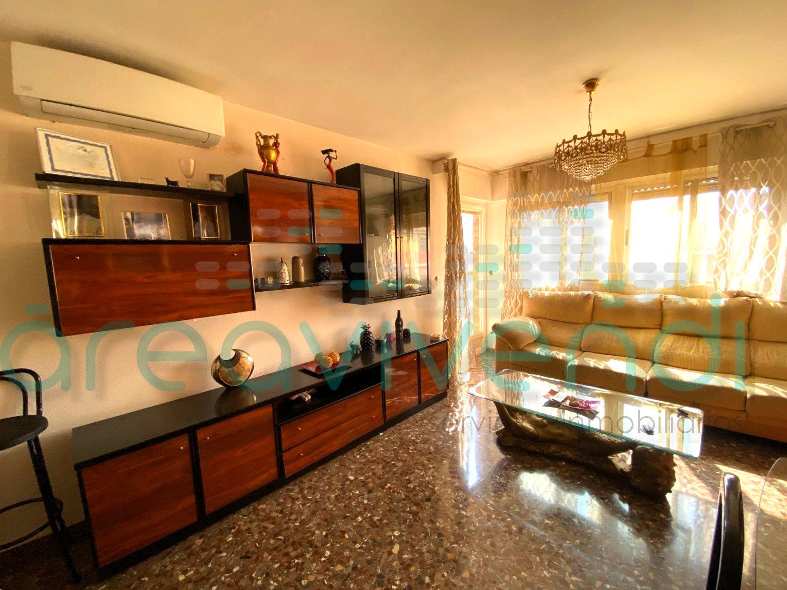 Piso en venta en Carrer de Salvador Guinot, Ensanche - Parque del Oeste, Sur