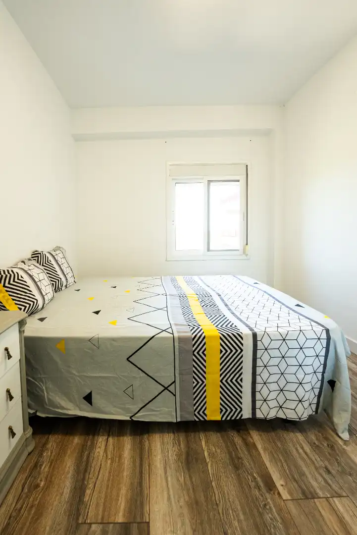 Habitación de Piso en venta en Tarragona con Parquet, Terraza y Amueblado