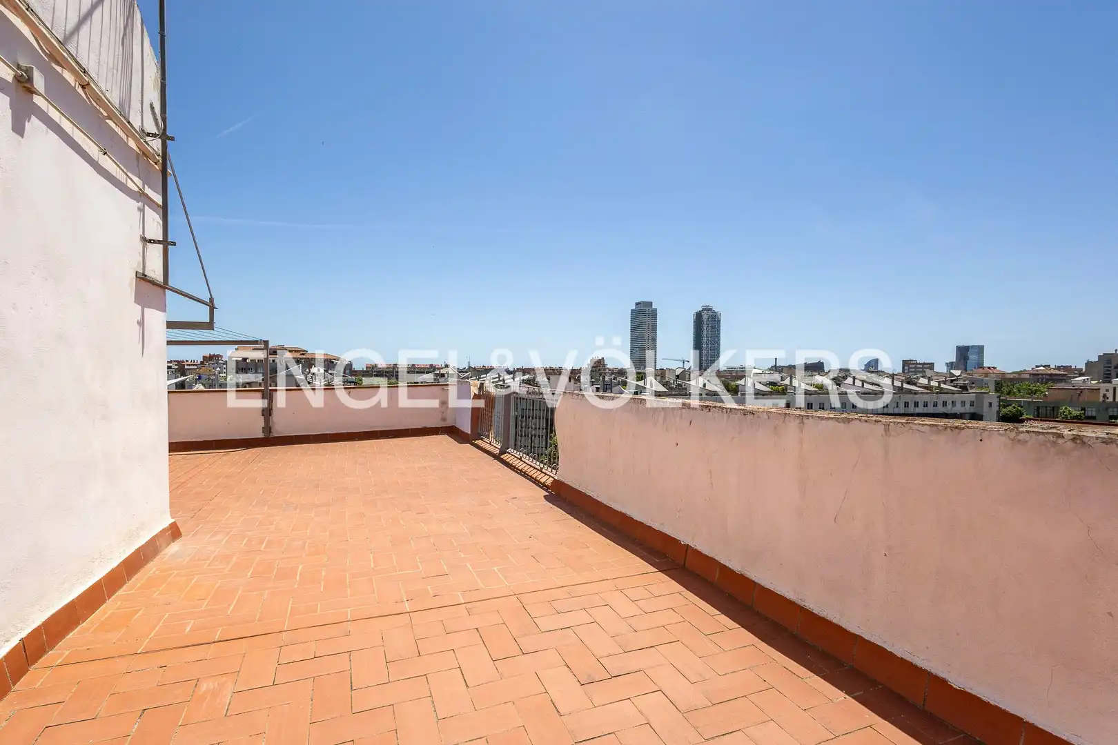 Terrasse von Wohnung zum Verkauf in Barcelona mit Klimaanlage, Heizung und Terrasse