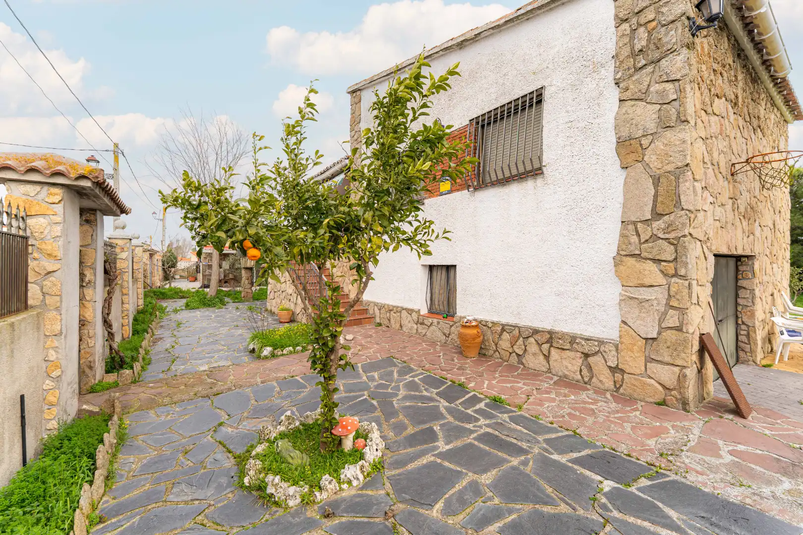 Vista exterior de Casa o chalet en venta en El Álamo con Aire acondicionado, Jardín privado y Terraza