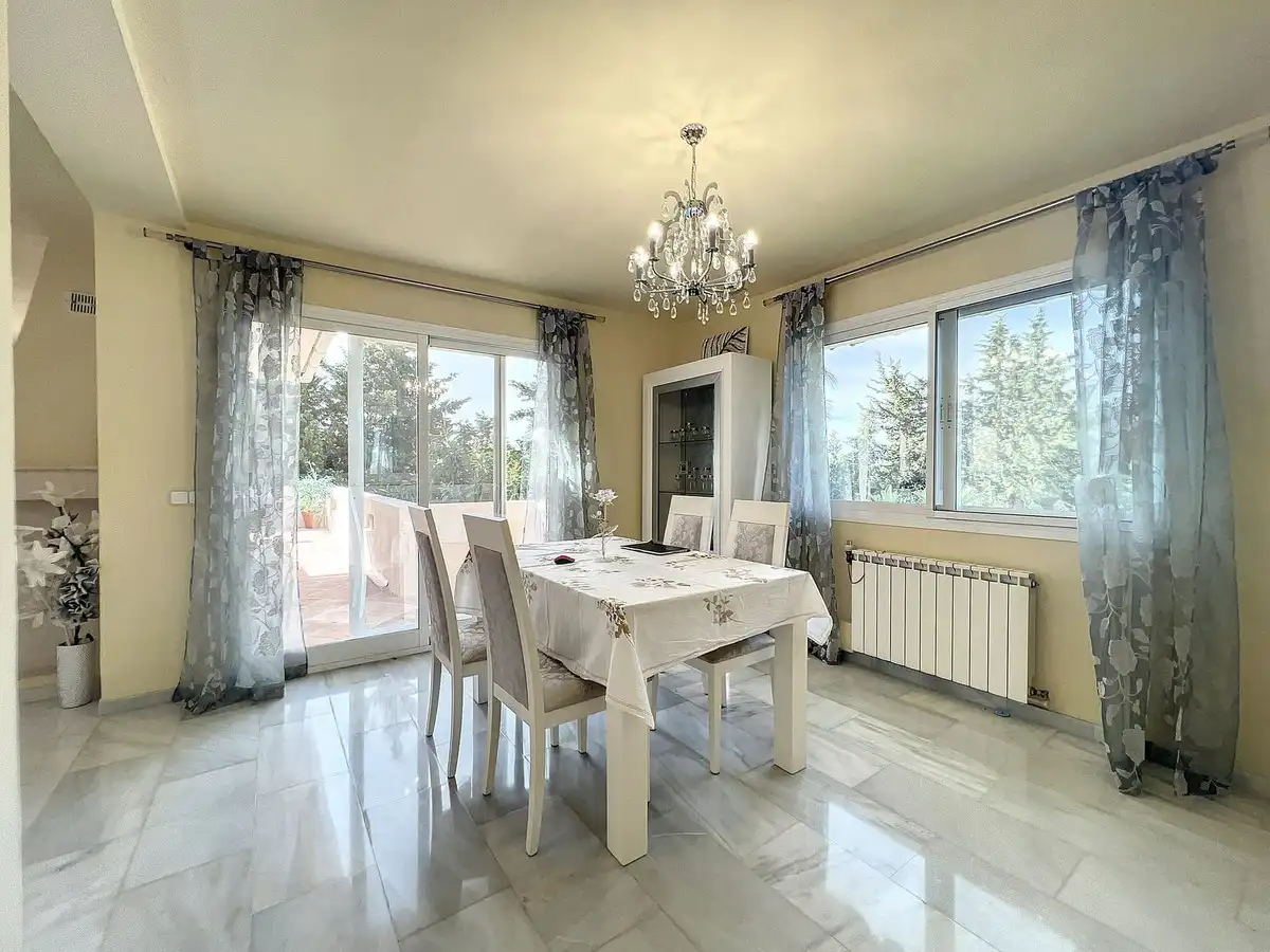 Comedor de Casa o chalet en venta en Mijas con Aire acondicionado, Calefacción y Jardín privado