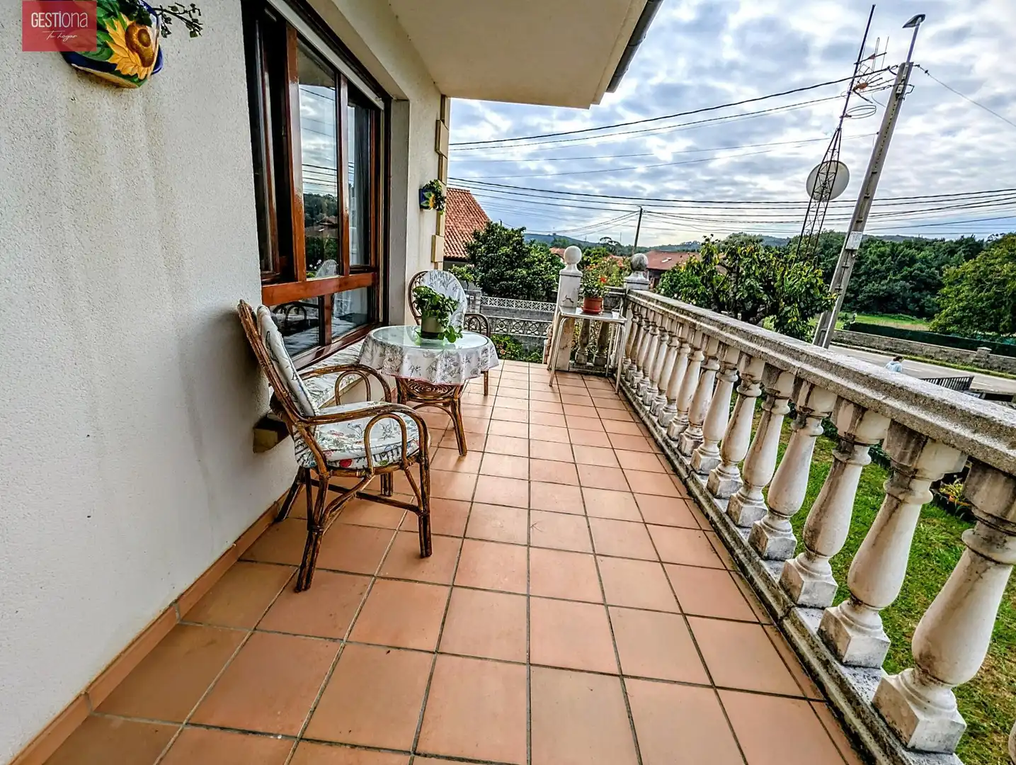 Terrassa de Casa adosada en venda en Arnuero amb Calefacció, Jardí privat i Terrassa