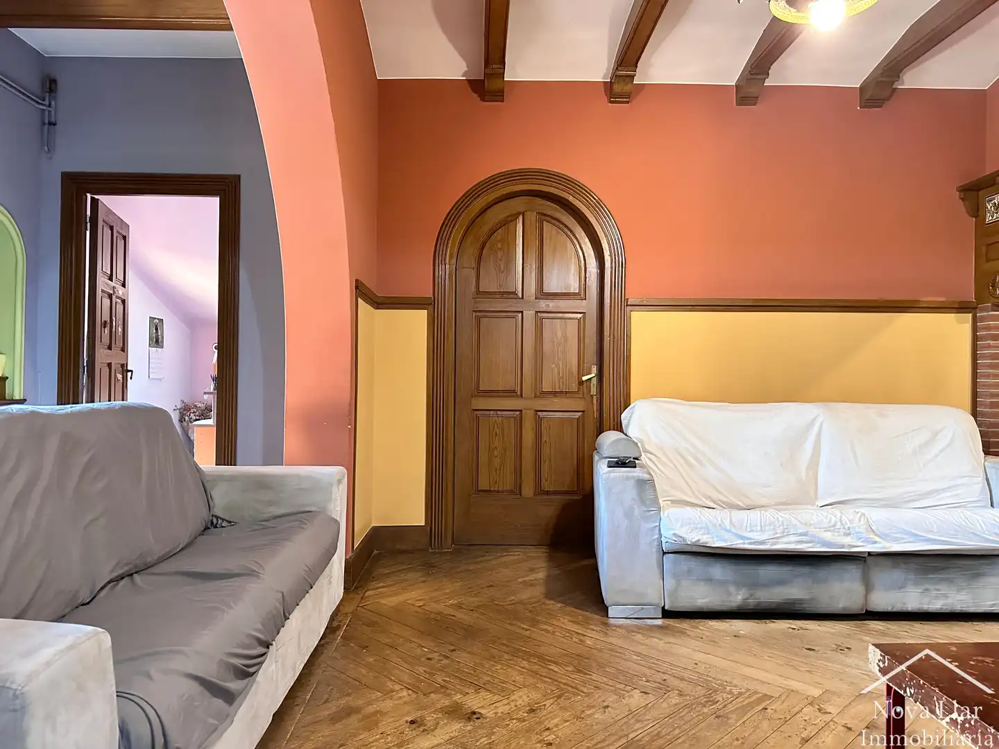 Sala d'estar de Casa o xalet en venda en Ripoll amb Calefacció, Jardí privat i Parquet