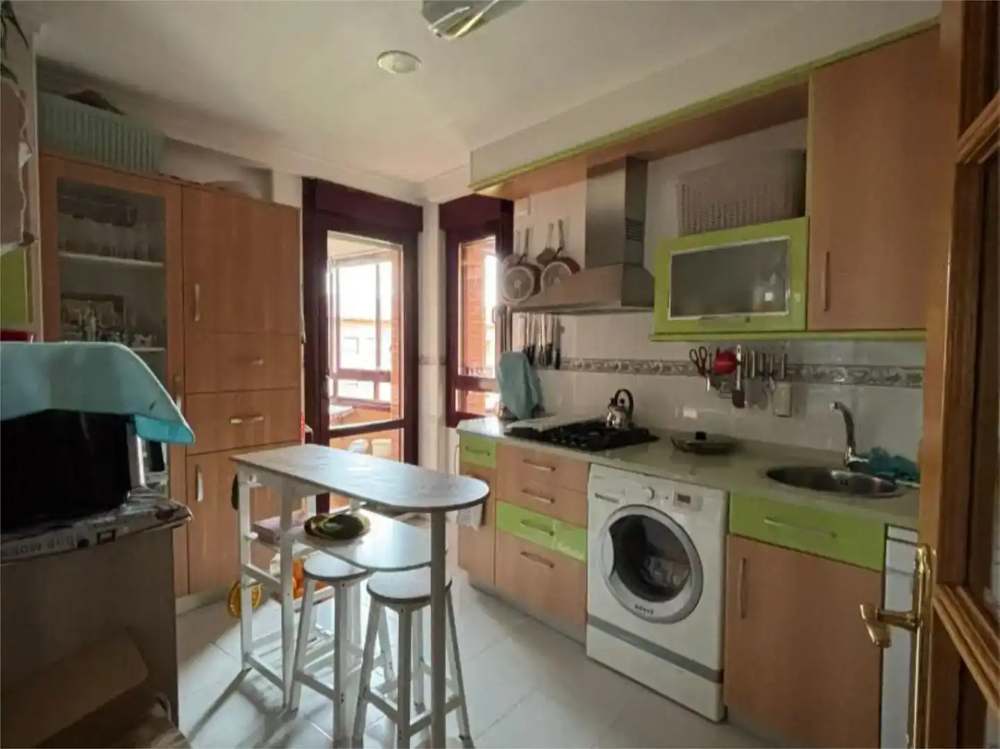 Cocina de Piso en venta en Medina de Pomar con Balcón