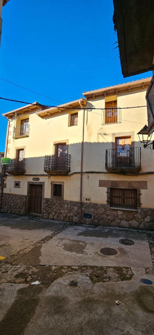 Vista exterior de Finca rústica en venda en Perales del Puerto