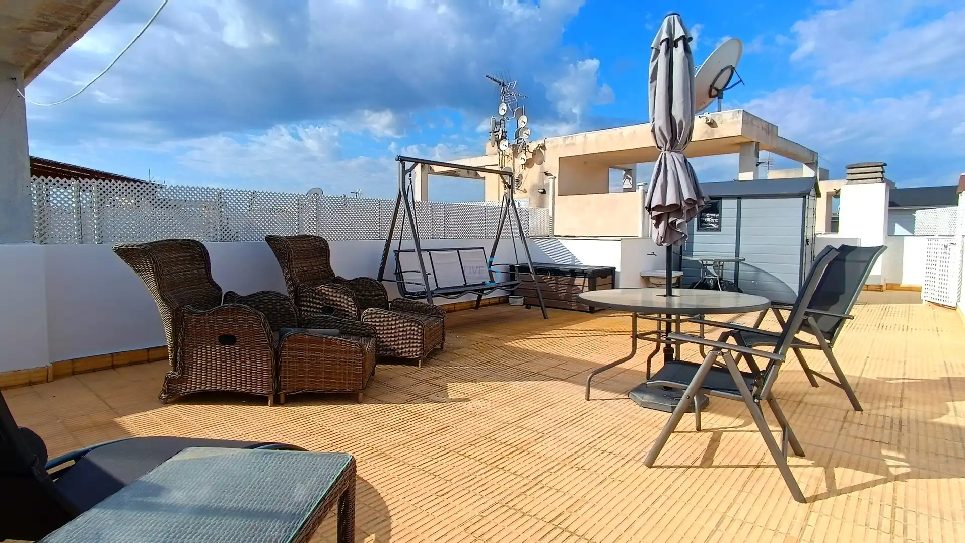 Terraza de Piso en venta en Almoradí con Piscina, Amueblado y Piscina comunitaria