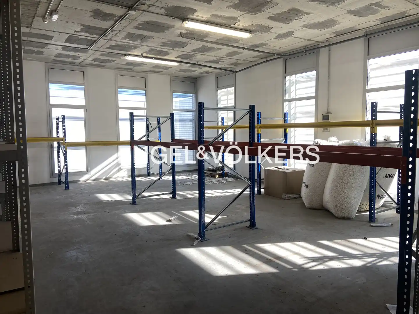 Nau industrial en venda en L'Hospitalet de Llobregat