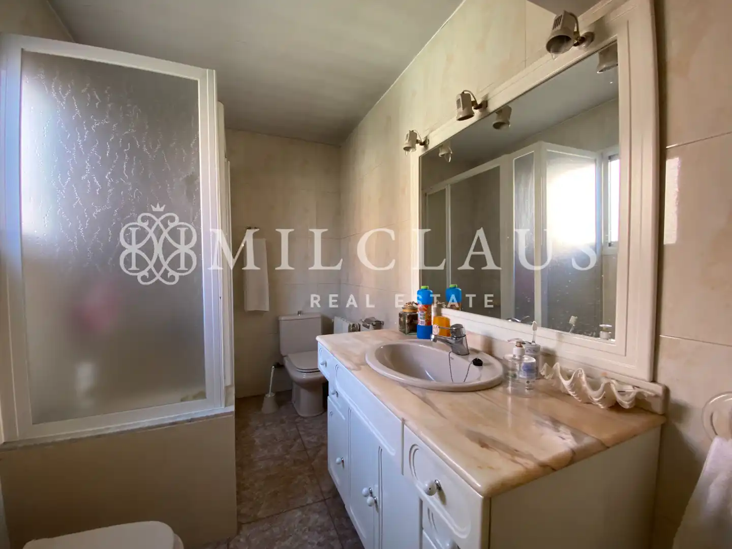 Schlafzimmer von Residential zum Verkauf in La Llagosta