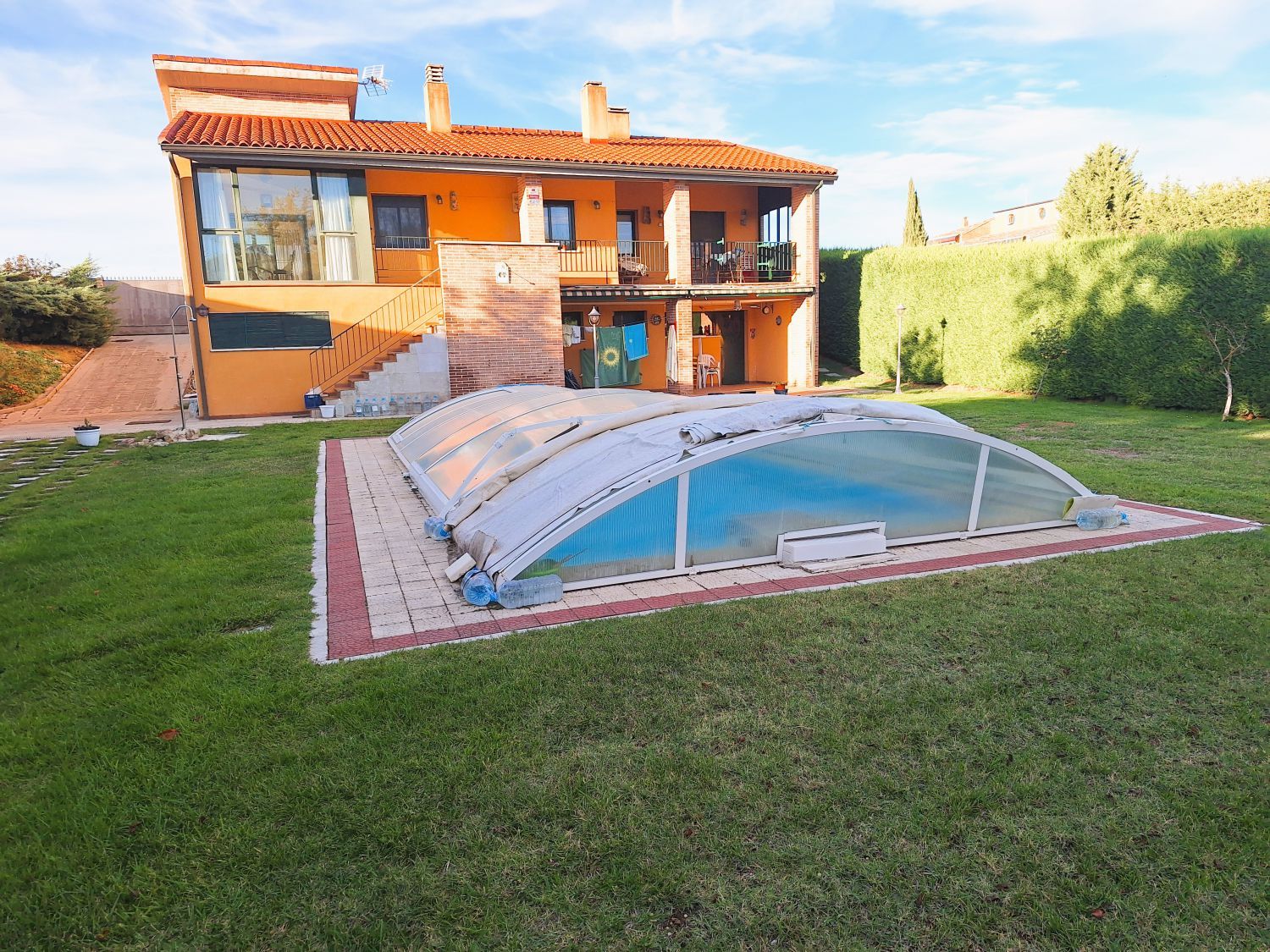 Piscina de Casa o xalet en venda en Villanueva de Duero amb Calefacció, Terrassa i Traster
