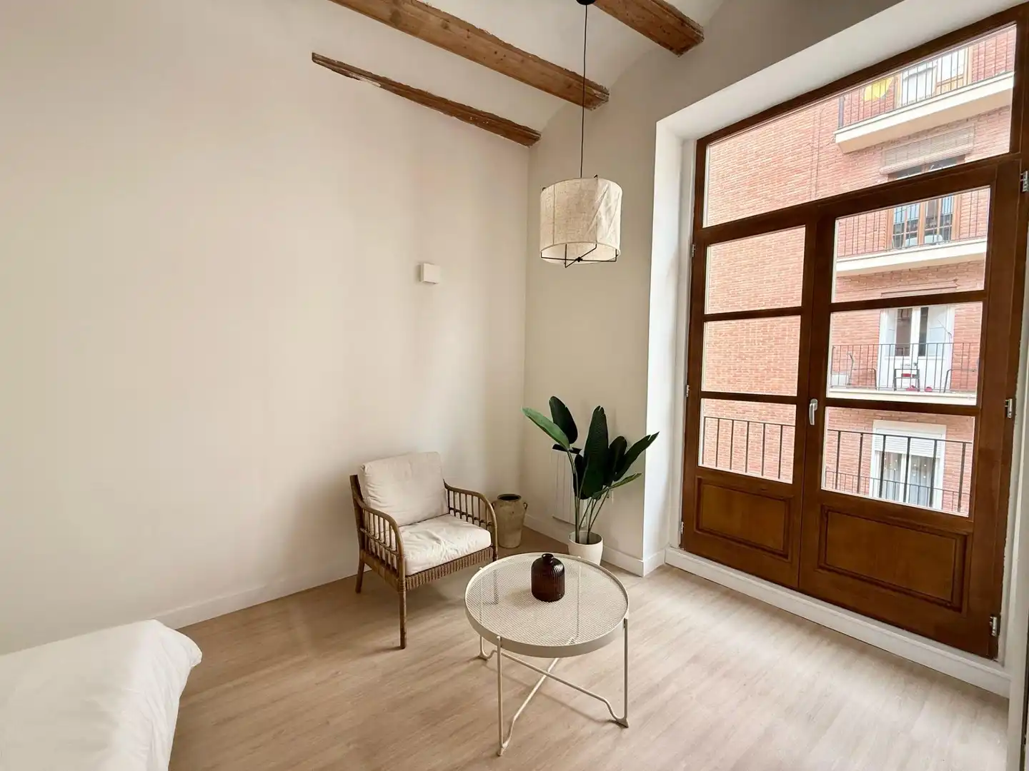 Sala d'estar de Pis en venda en Valencia amb Calefacció, Parquet i Moblat