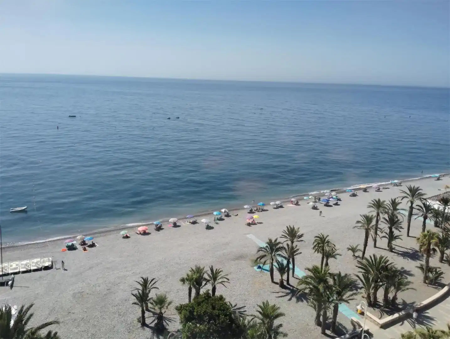 Vista exterior de Pis en venda en Almuñécar amb Piscina
