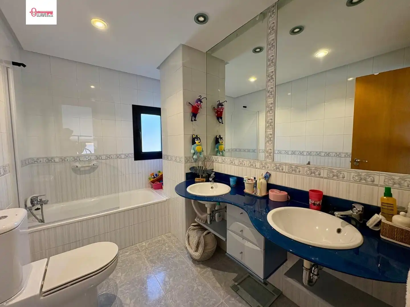 Baño de Casa o chalet en venta en Sarracín con Calefacción, Jardín privado y Parquet
