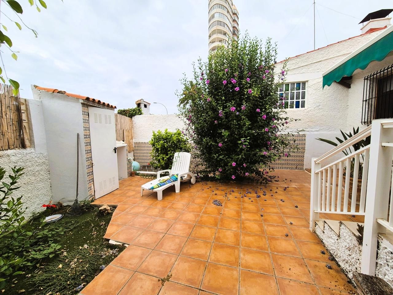 Terrassa de Casa o xalet en venda en Alicante / Alacant amb Aire condicionat, Jardí privat i Terrassa