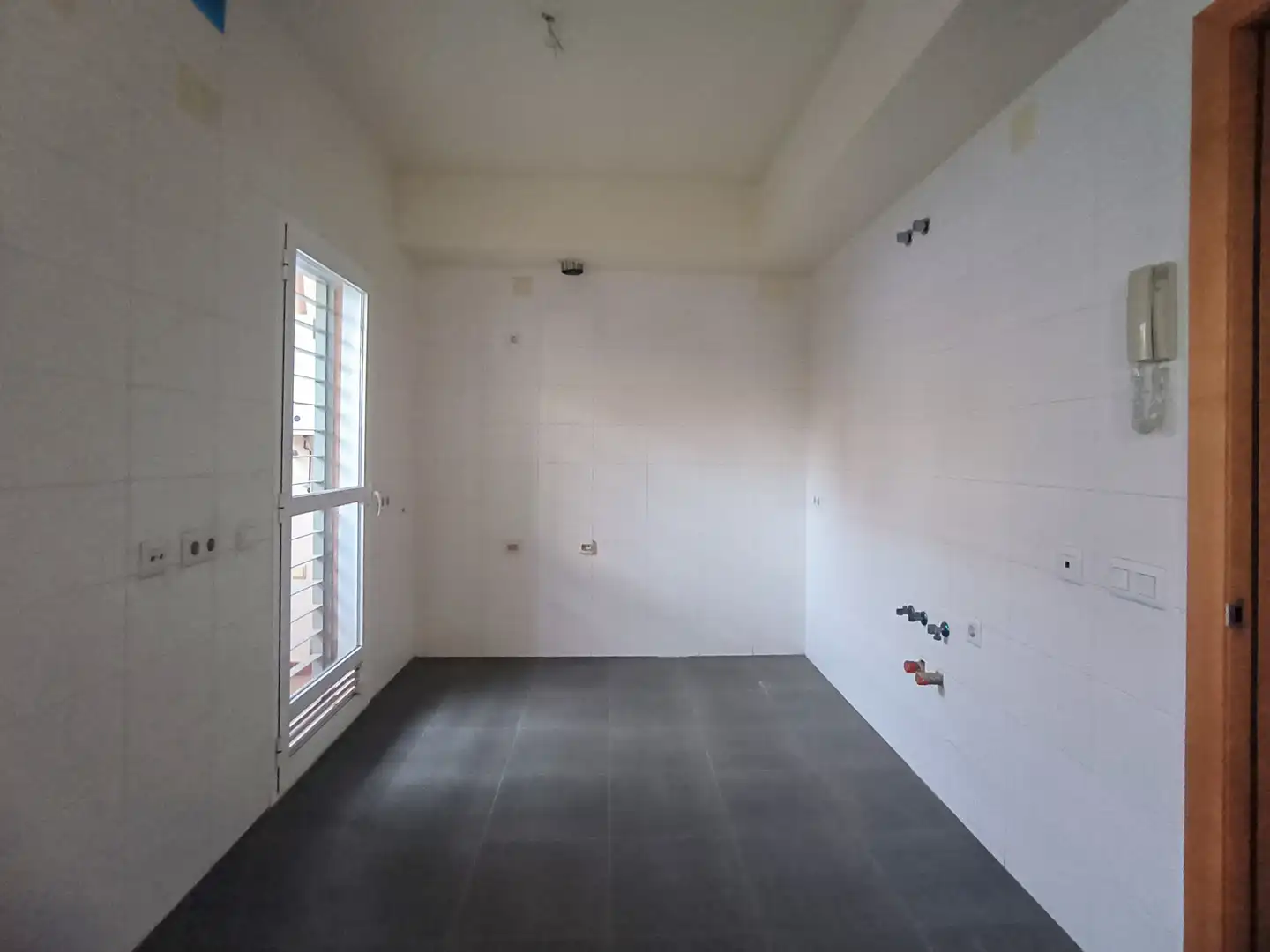 Casa adosada en venta en Espartinas con Terraza