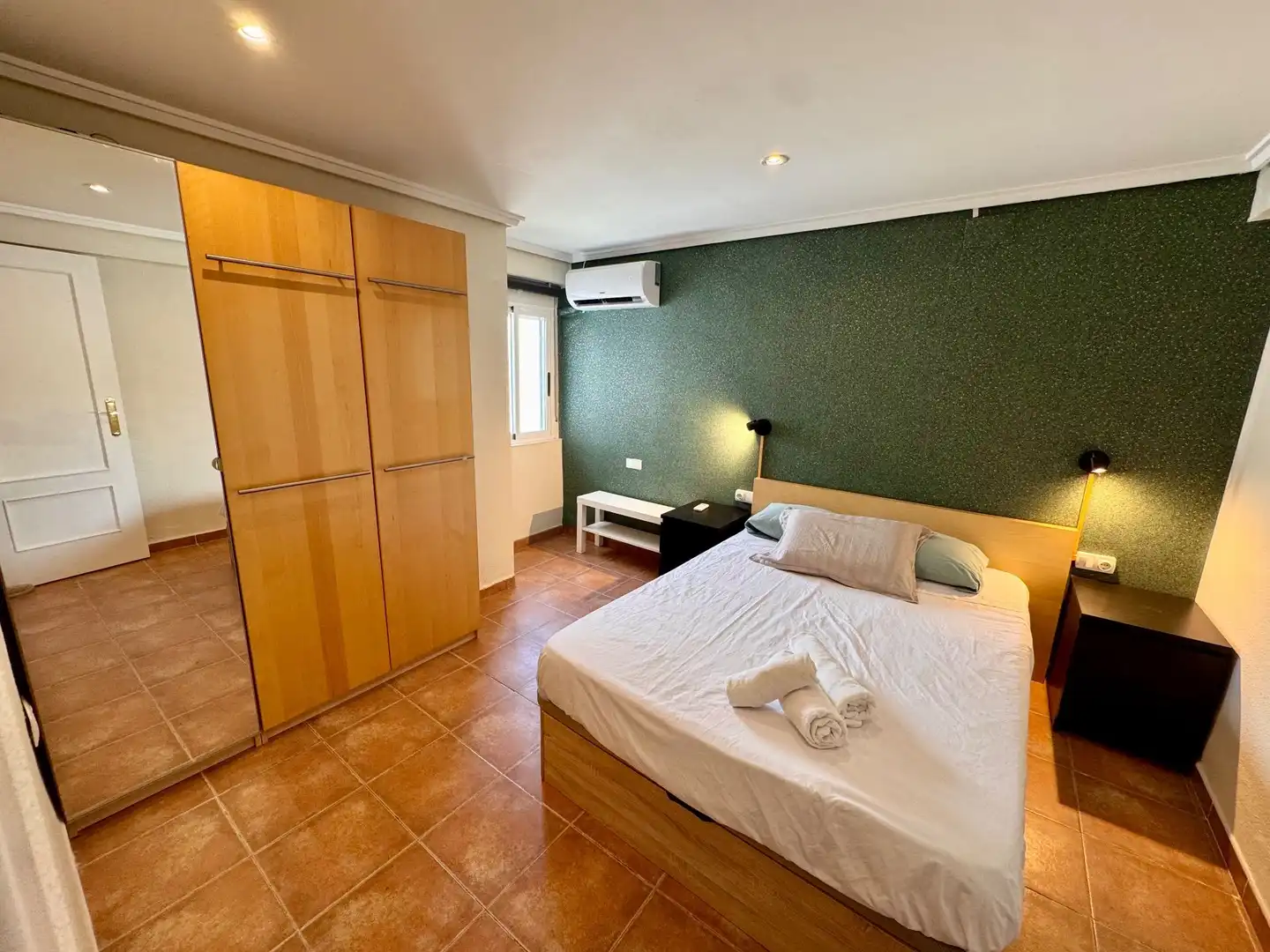 Habitación de Apartamento en venta en Sagunto / Sagunt con Aire acondicionado