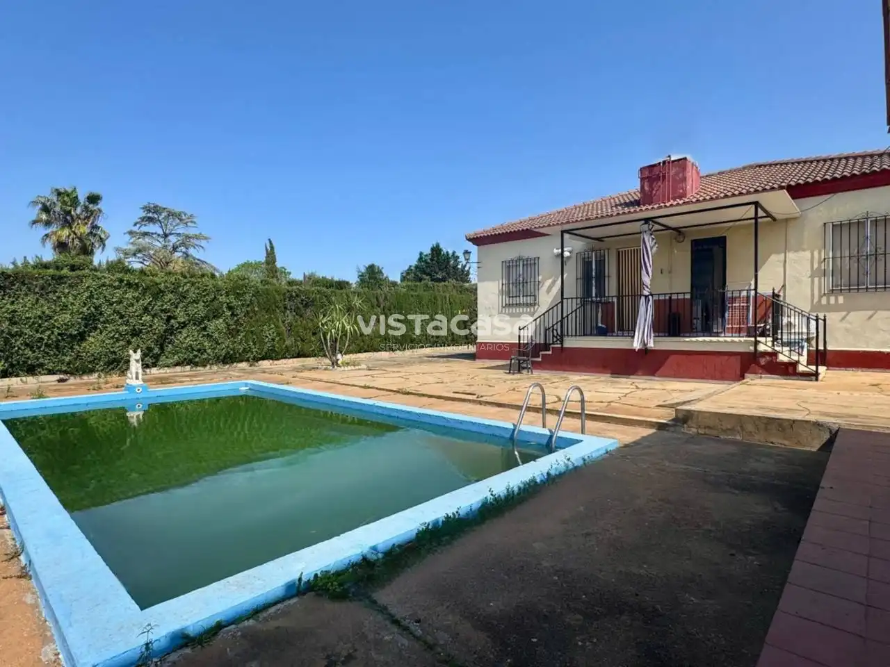 Schwimmbecken von Country house zum Verkauf in Mairena del Alcor mit Heizung, Privatgarten und Terrasse