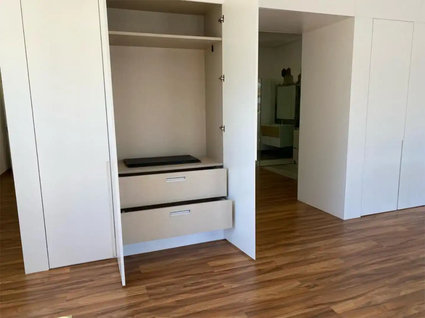 Schlafzimmer von Geschaftsraum zur Miete in La Manga del Mar Menor mit Klimaanlage und Parkett