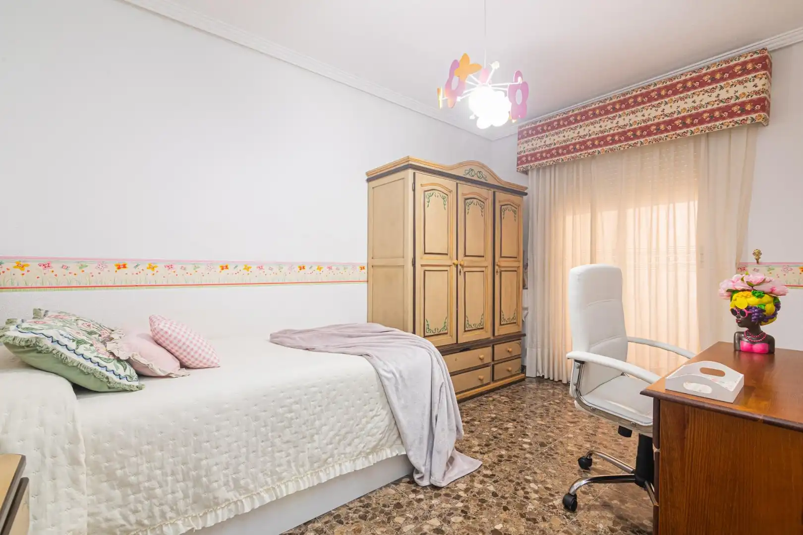 Habitación de Planta baja en venta en Elche / Elx con Aire acondicionado, Calefacción y Terraza