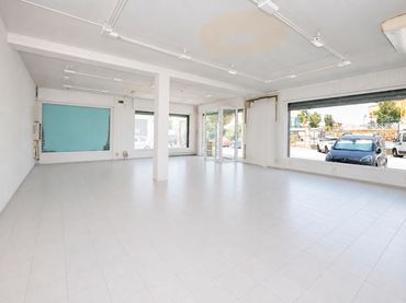Business premises to rent in Calle Loja