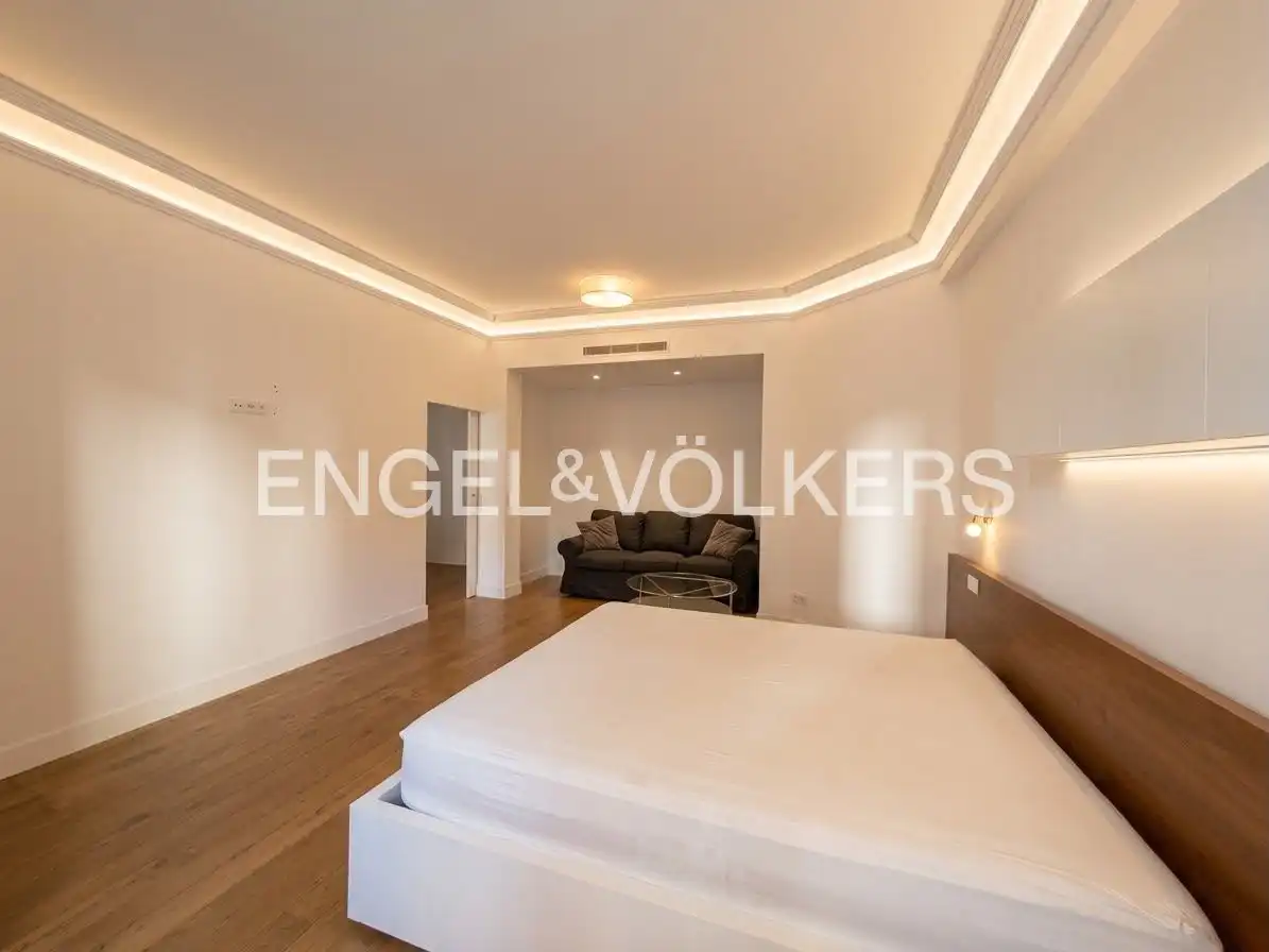 Flat for rent in Madrid  with Air Conditioner, Heating and Parquet flooring