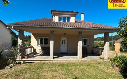 Vista exterior de Casa o xalet en venda en Santiago de Compostela  amb Terrassa, Piscina i Balcó