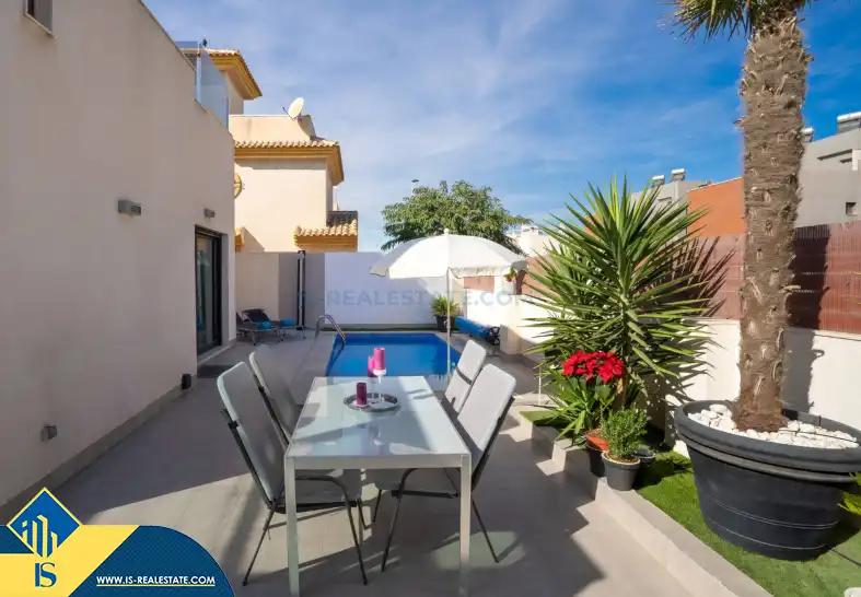 Villa mit Pool zum Verkauf in Nueva Torrevieja - Aguas Nuevas, imagen 7