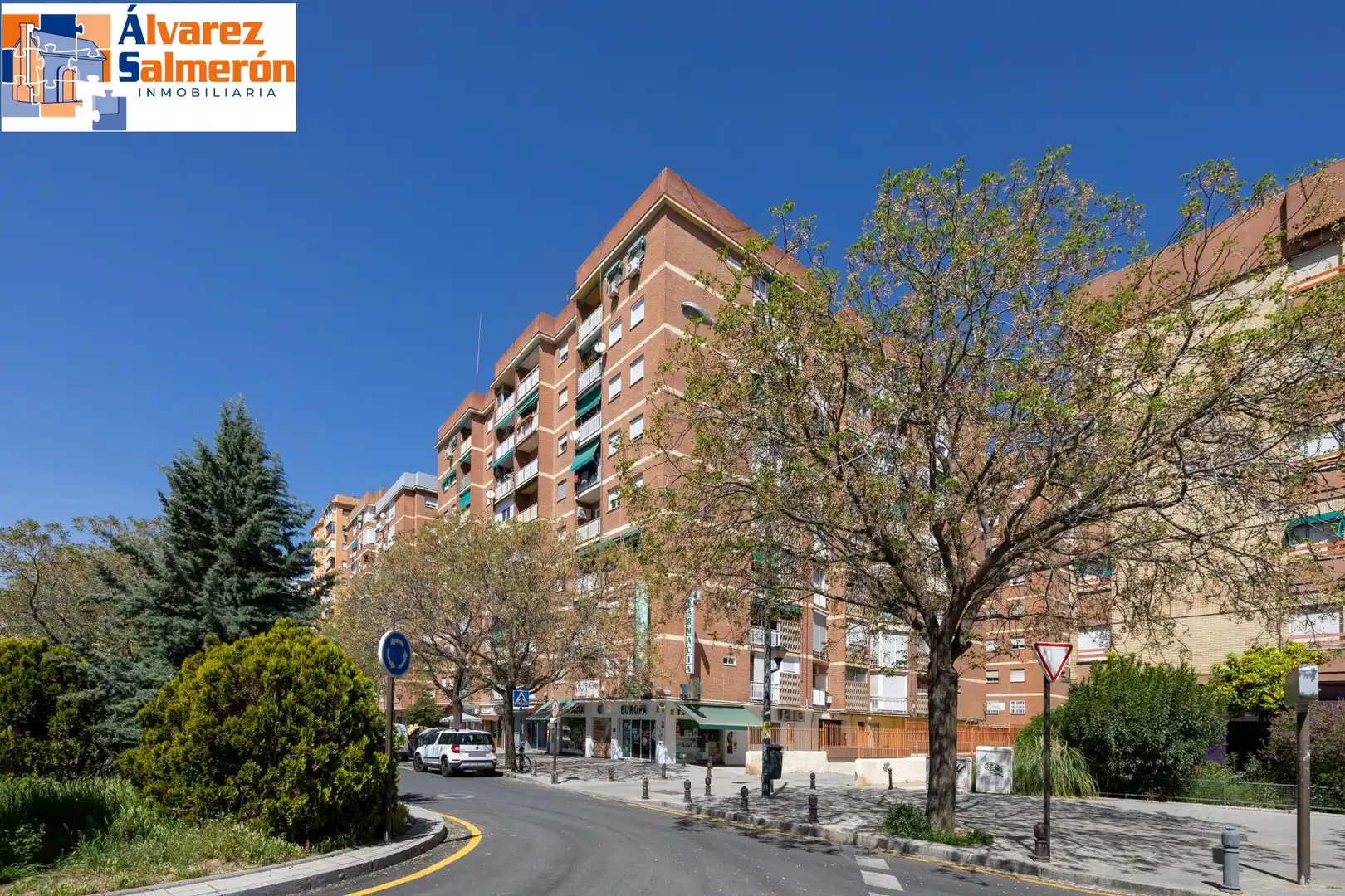 Exterior view of Flat for sale in Granada  with Air Conditioner and Terrace