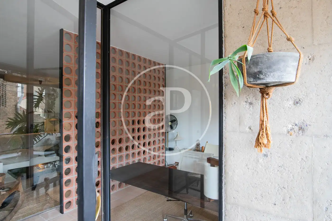 Piso en venta en Barcelona con Calefacción, Terraza y Amueblado