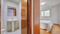 Bathroom of Flat for sale in  Pamplona / Iruña  with Heating, Parquet flooring and Storage room