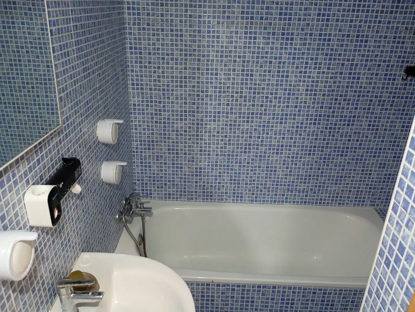 Bathroom of Flat for sale in Sanlúcar la Mayor