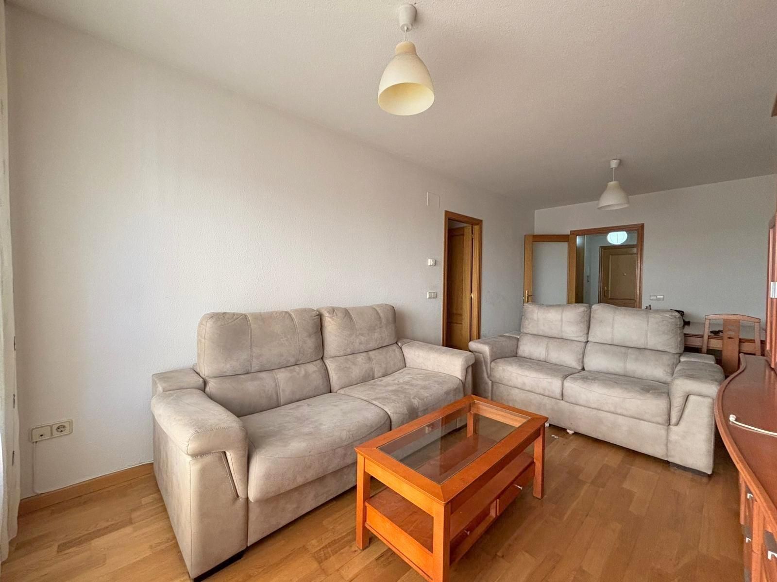Living room of Flat to rent in Ávila Capital  with Heating and Community pool