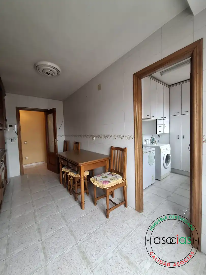 Küche von Wohnung zur Miete in Gijón  mit Heizung, Parkett und Möbliert