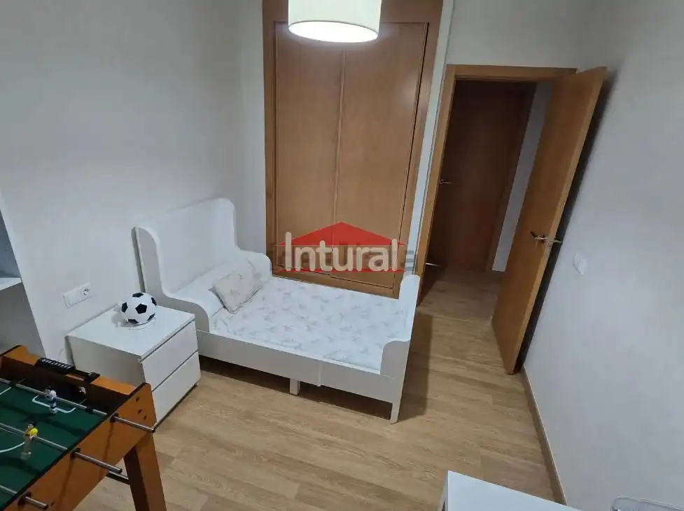 Habitación de Piso en venta en Albacete con Calefacción, Trastero y Amueblado